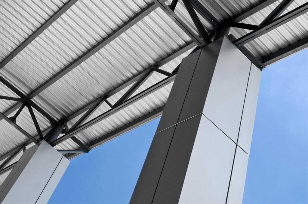 5 razones para elegir un falso techo de aluminio