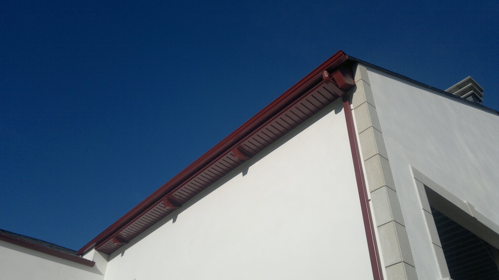 Expertos en canalones de aluminio en Lugo