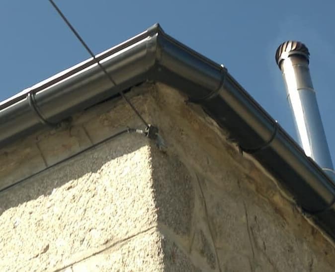 Lo que nadie le cuenta sobre los canalones de zinc (y por qué duran toda la vida)