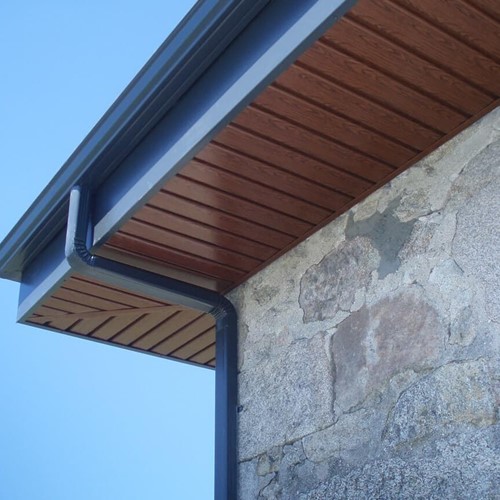 Techos de aluminio para exteriores en Doscanal